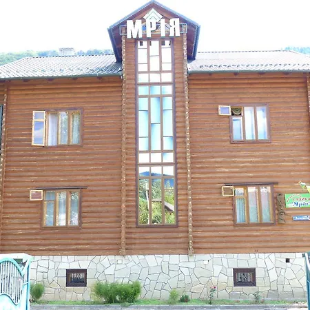 Деревянный коттедж Mrija