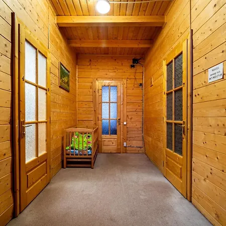 Деревянный коттедж Mrija *