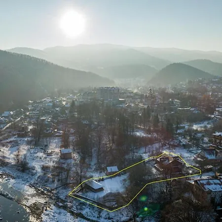 Mrija Деревянный коттедж